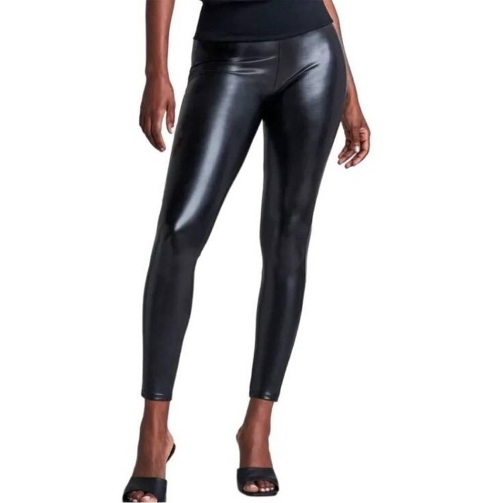 ASSETS by SPANX Womens 1X All Over Faux Leather Leggings